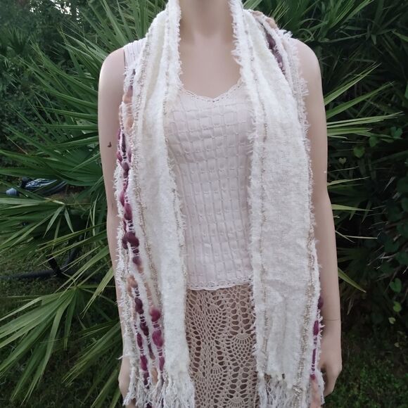 NWOT NOELLE Acrylic/Wool/Nylon Cream/Pink/Raspberry Scarf w/Fringe - Picture 11 of 11